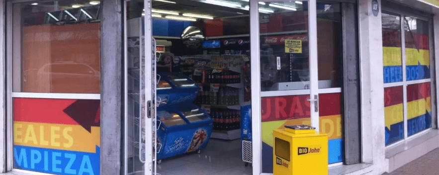 Foto: Big John. La empresa opera 49 tiendas, principalmente en el área metropolitana de Santiago.