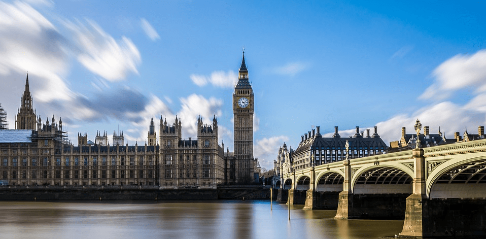 Foto: Pixabay. El peso permanece vulnerable a la especulación cambiaría por tratarse de la moneda emergente de mayor liquidez.