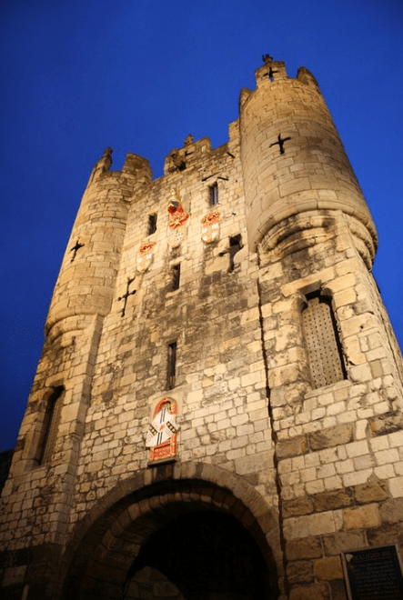 Foto: Pixabay. Castillo de York. Se espera que sea May quien solicite formalmente la salida de Reino Unido de la Unión Europea invocando al artículo 50 del Tratado de Lisboa, aunque adoptando un camino de negociaciones lentas.