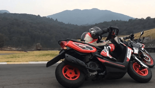 Foto: Italikaracing. Con más de 3,000 puntos de contacto, Italika ha alcanzado una participación de 60% del mercado mexicano de motos.