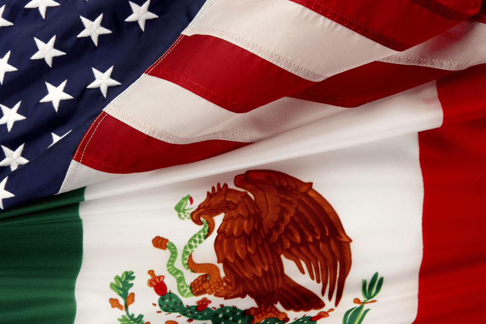 La integración económica entre México y Estados Unidos se dio cada vez más desde el inicio del TLCAN. Economic integration between Mexico and the United States has increasingly taken place since the beginning of NAFTA.