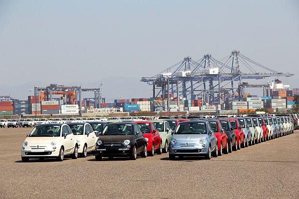 Exports of cars (light vehicles) from Mexico fell 38.8% in June, to 196,173 units.