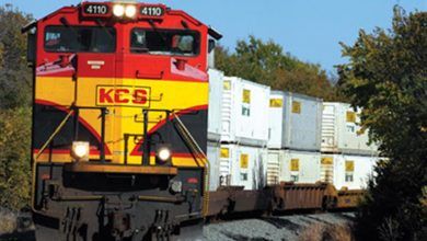 Kansas City Southern (KCS) reported revenue of $ 547.9 million on Friday, a 23% decrease from the second quarter of 2019.