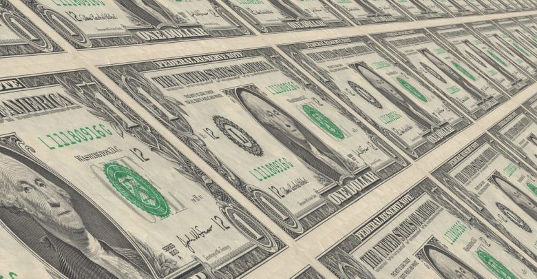 El peso inicia la sesión con una depreciación de 0.10% o 1.9 centavos, cotizando alrededor de 18.71 pesos por dólar, como consecuencia de un fortalecimiento generalizado del dólar, debido a una mayor percepción de riesgo en los mercados financieros globales.
