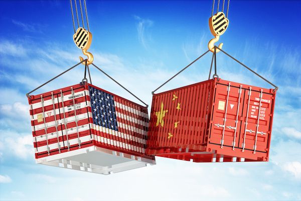 The President of the United States, Donald Trump, threatened this Sunday to end the "phase 1" trade agreement with China, if the latter country does not import more than $ 200 billion of US goods and services in the next two years, according to the agreement itself.