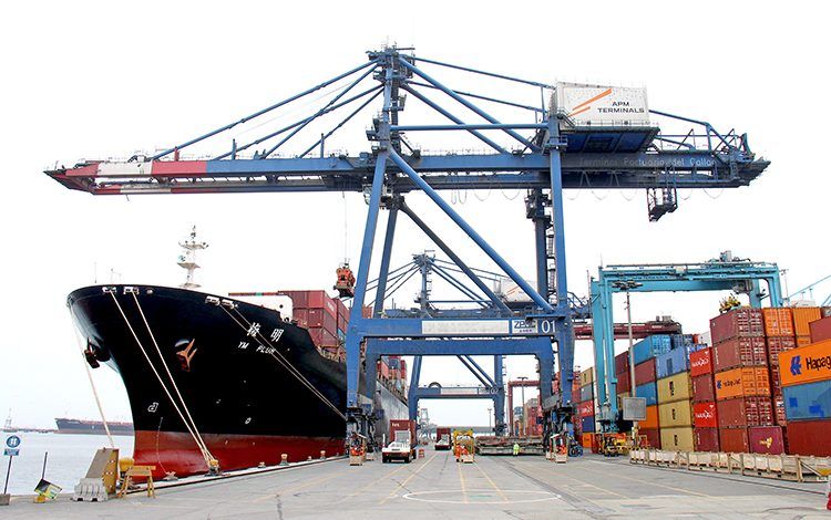 Perú en el TIPAT: eliminación de aranceles. Peru in CPTPP: elimination of tariffs. Le Pérou dans le PTPGP: élimination des tarifs. Peru na AAPPT: eliminação de tarifas.