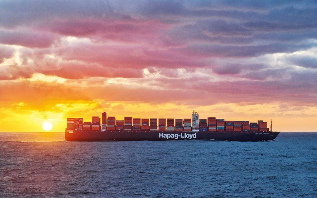 Medida por la capacidad de transporte, Hapag-Lloyd es la quinta compañía de transporte de línea más grande del mundo.