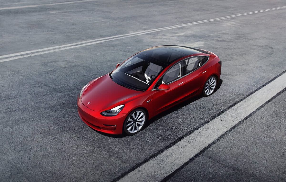 La producción mundial de vehículos eléctricos aumentó a 6.2 millones de unidades en 2020, desde 1.0 millones en 2010, de acuerdo con IHS Markit. Global production of electric vehicles increased to 6.2 million units in 2020, from 1.0 million in 2010, according to IHS Markit.