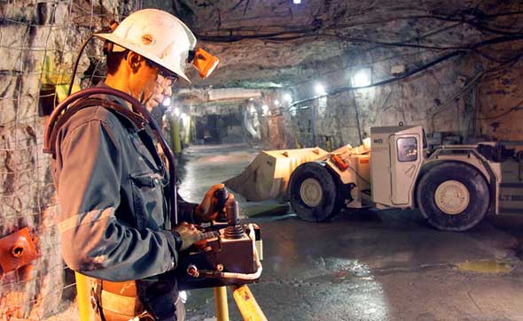 Canadá se preocupa por trato a sus empresas mineras en México. Canada is concerned about the treatment of its mining companies in Mexico. Le Canada est préoccupé par le traitement de ses entreprises minières au Mexique.