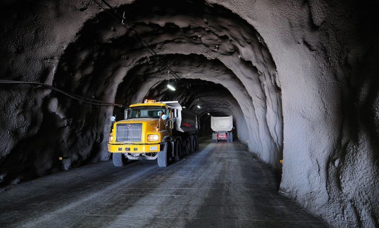 Reforma a la Ley Minera preocupa a Canadá. Reform to the Mining Law worries Canada. La réforme de la Loi minière inquiète le Canada. A reforma da Lei de Mineração preocupa o Canadá.