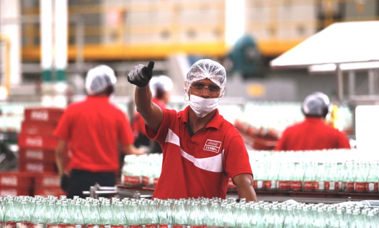 El Indicador IMEF Manufacturero aumentó en mayo 0.7 puntos para ubicarse en 52.3 unidades. The IMEF Manufacturing Indicator increased 0.7 points in May to 52.3 units.