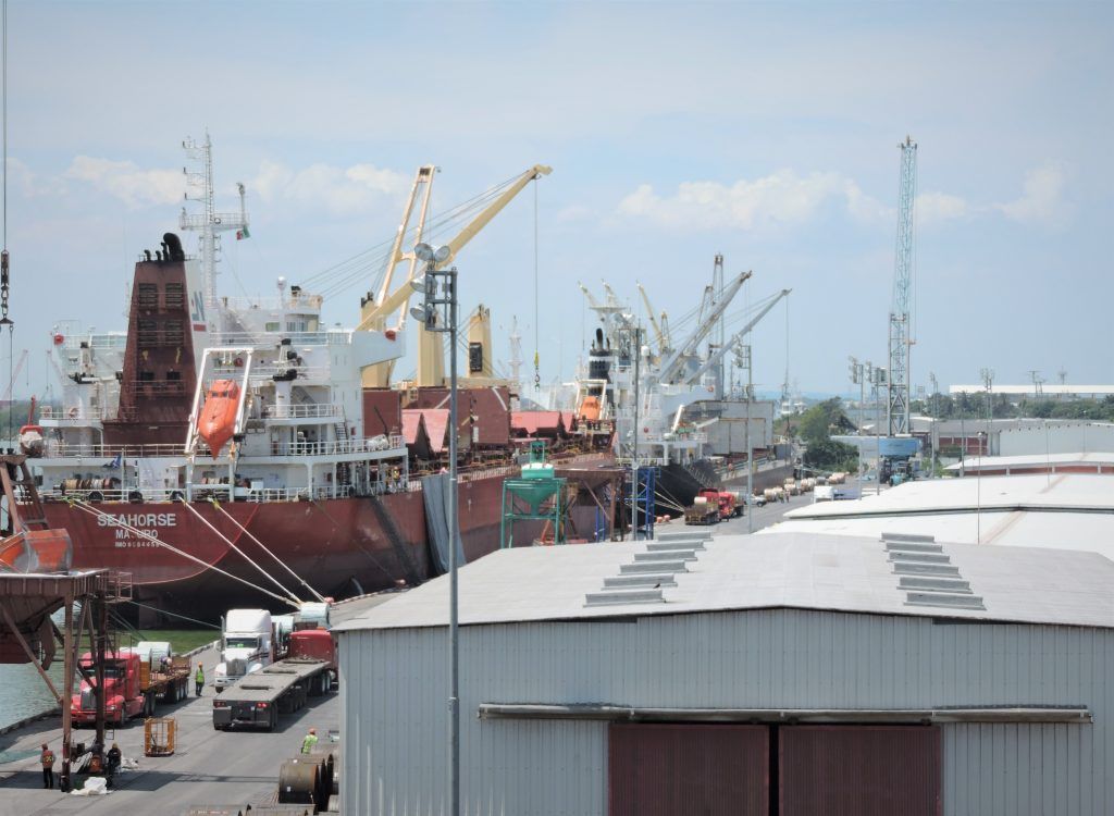 The Ministry of Communications and Transportation (SCT) established four actions to increase the movement of cargo in the Port of Tampico, Tamaulipas, in Mexico.
