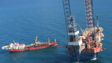 La empresa petrolera Eni SpA informó que alista dos plataformas de producción de petróleo en México. The oil company Eni SpA reported that it is preparing two oil production platforms in Mexico.