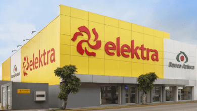 Grupo Elektra registró una reducción de 6.9% interanual en el número de sus tiendas (puntos de contacto) en 2020, a 6,736 unidades. Grupo Elektra recorded a 6.9% year-on-year reduction in the number of its stores (contact points) in 2020, to 6,736 units.