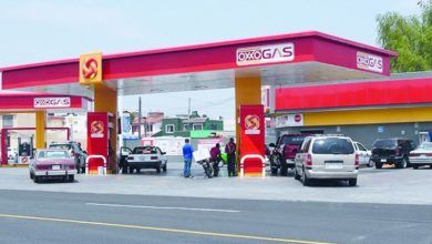 FEMSA alcanzó una red de 561 estaciones de servicio OXXO Gas al cierre del primer trimestre de 2021, tres más que al término de 2020. FEMSA reached a network of 561 OXXO Gas service stations at the end of the first quarter of 2021, three more than at the end of 2020.