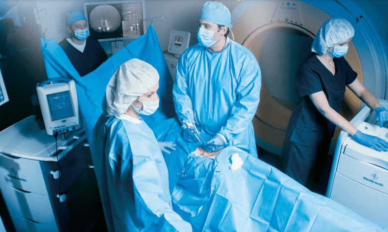 Estados Unidos lideró las exportaciones de aparatos médicos en el mundo en 2020, aunque con una creciente competencia de China. The United States led the world in medical device exports in 2020, albeit with increasing competition from China.