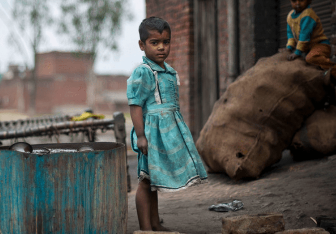 El mundo tendrá hasta 163 millones personas más en pobreza extrema en 2021, según proyecciones de la Conferencia de Naciones Unidas sobre Comercio y Desarrollo (UNCTAD). The world will have up to 163 million more people living in extreme poverty in 2021, according to projections from the United Nations Conference on Trade and Development (UNCTAD).