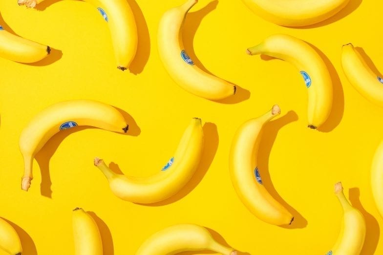 Cuatro de los cinco principales exportadores de plátanos (bananas) del mundo en 2020 son países latinoamericanos: Ecuador, Costa Rica, Colombia y Guatemala. Four of the top five exporters of bananas in the world in 2020 are Latin American countries: Ecuador, Costa Rica, Colombia and Guatemala.
