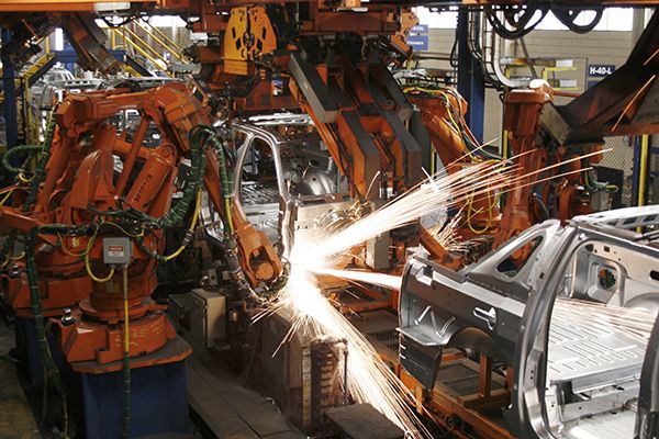 Las 10 mayores empresas productoras de vehículos ligeros en México