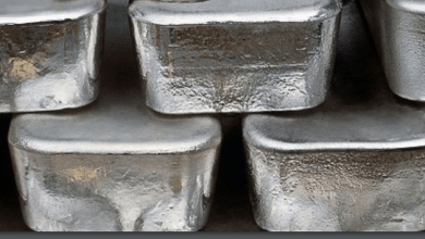 El reciclaje de plata o chatarra de plata mostró una disminución a nivel mundial en los últimos años, de acuerdo con el fondo Sprott Physical Silver Trust. Silver recycling or scrap silver showed a decline globally in recent years, according to the Sprott Physical Silver Trust fund.