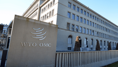 La Organización Mundial del Comercio (OMC) logró pactar un amplio acuerdo en la XII Cumbre Ministerial (MC12) en Ginebra, Suiza. The World Trade Organization (WTO) managed to reach a broad agreement at the XII Ministerial Summit (MC12) in Geneva, Switzerland.