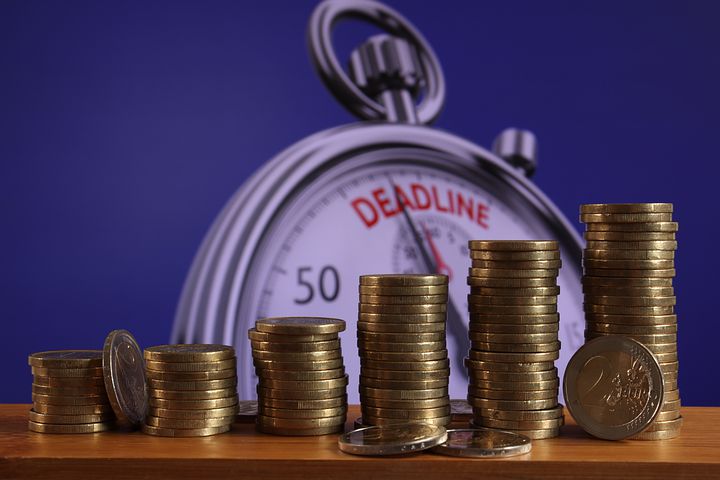 El incumplimiento de deuda de empresas en Estados Unidos ha bajado en forma notable, a 10,000 millones de dólares en los nueve primeros meses de 2021. Corporate debt defaults in the United States have fallen sharply, to $10 billion in the first nine months of 2021.