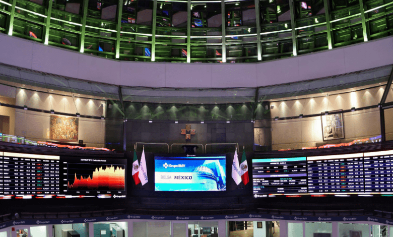 BMV y BIVA: las bolsas de valores en México. BMV and BIVA: the stock exchanges in Mexico. BMV et BIVA : les bourses de valeurs au Mexique.