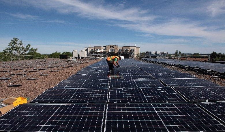 Canadá alcanzó un crecimiento de 61.7% interanual en sus exportaciones de productos energéticos en 2021. Canada achieved a growth of 61.7% year-on-year in its exports of energy products in 2021.