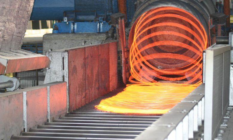 Steel Imports from Mexico to the United States: Senators Alert A group of 13 U.S. senators alerted President Joe Biden's administration about the increase in steel imports to the United States from Mexico. According to them, the growth of these imports would be violating an agreement between the two nations signed in 2019. Therefore, they urged the White House Trade Representation (USTR) and the Department of Commerce (DOC) to remedy this breach. Their approach was set forth in a letter signed on February 14 and addressed to Trade Representative Katherine Tai and Secretary Gina Raimondo. The Senators argued that an "unsustainable increase" in Mexican steel imports, particularly steel pipe, occurred in violation of the 2019 U.S.-Mexico Joint Statement on Section 232 steel and aluminum tariffs. The United States lifted its 25% tariffs on Mexican steel imports in May 2019. The previous administration reduced these tariffs as part of an agreement that stipulates that if steel imports "increase significantly beyond historical trade volumes...the importing party may impose tariffs of 25%.... . with respect to the individual product or products in which the increase occurred." Steel imports Since the U.S. lifted Section 232 tariffs, Mexican imports of steel pipe have reached unprecedented levels and Mexico's penetration of the U.S. steel pipe market has more than tripled, while U.S. consumer demand has declined. The Senators assert that the increase in Mexican iron and steel for 2019-2022 is the largest of any iron and steel exporter to the United States. In fact, the volume of Mexico's annual iron and steel imports has increased approximately 73 percent over the pre-Section 232 baseline (2015-2017), imports of semi-finished steel and long products have increased 120 percent, and imports of steel pipe have increased 577 percent. According to the senators, a recent Customs and Border Protection (CBP) investigation revealed that importers misclassified Mexican steel pipe exports, concealing this extraordinary increase. The surge in Mexican steel imports has already contributed to the loss of more than 200 steel jobs in California and has led to the closure of one of less than 12 U.S. mills producing steel pipe. Imports, steel, Mexico, United States, senators, Joe Biden,USTR, DOC, Katherine Tai, Gina Raimondo, Section 232, aluminum, tariffs, Customs, CBP, exports, pipe, pipeline