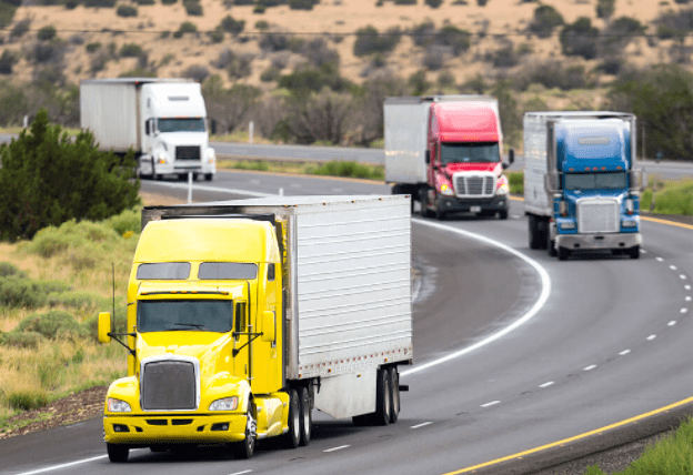 Las exportaciones de camiones e Estados Unidos a México podrían verse afectadas por una nueva norma mexicana. U.S. truck exports to Mexico could be affected by a new Mexican standard.
