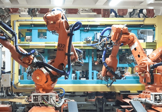 ABB invierte en China en la construcción de una nueva fábrica de robótica automatizada y flexible. ABB invests in China in the construction of a new automated and flexible robotics factory.