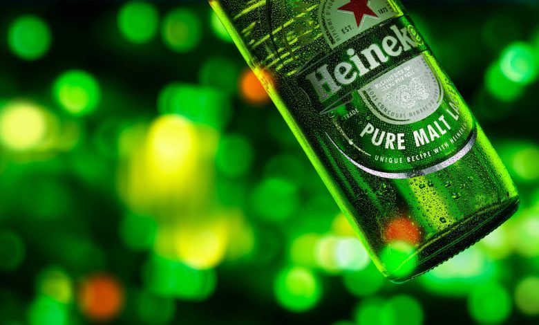 FEMSA anuncia el precio de la oferta de acciones de Heineken N.V. y Heineken Holding N.V. FEMSA announces the price of the offer of shares of Heineken N.V. and Heineken Holding N.V. FEMSA annonce le prix de l'offre d'actions de Heineken N.V. et Heineken Holding N.V. FEMSA anuncia o preço da oferta de ações da Heineken N.V. e Heineken Holding N.V.