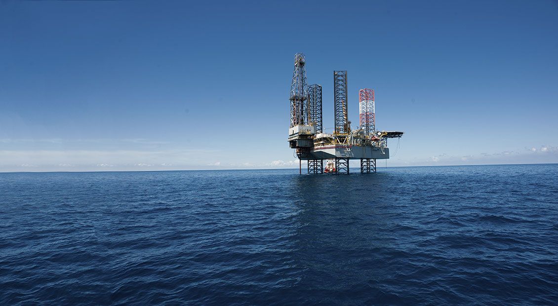 El Grupo Repsol está compuesto por más de 300 entidades constituidas en 36 países. Esta es su visión del entorno energético. The Repsol Group is made up of more than 300 entities incorporated in 36 countries. This is your view of the energy environment.