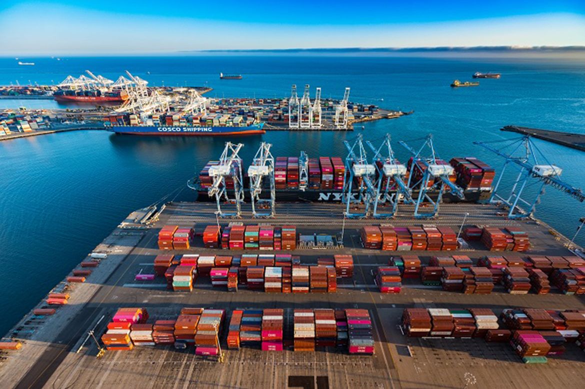 https://www.opportimes.com/wp-content/uploads/2022/05/exportaciones-Estados-Unidos-Port-of-Long-Beach.jpg