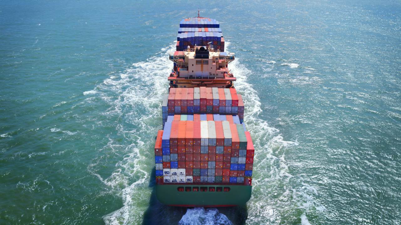 DNV espera que el envío internacional en el transporte marítimo crezca durante las próximas décadas. DNV expects international shipping in ocean freight to grow over the coming decades.