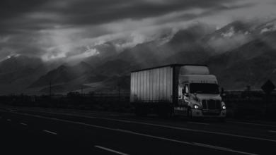 La American Trucking Associations (ATA) estima que el transporte de mercancías de Estados Unidos aumentará a más de 1.6 billones de dólares en 2030. The American Trucking Associations (ATA) estimates that U.S. freight transportation will increase to more than $1.6 trillion by 2030.