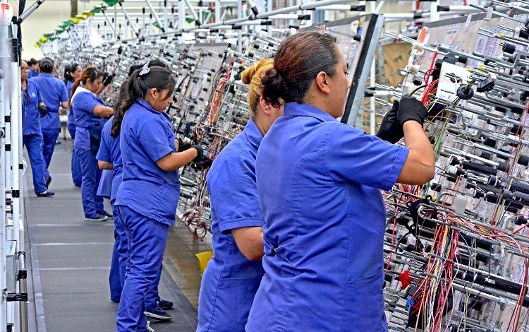 INA: huelga de UAW en 38 centros de distribución de refacciones no afecta. INA: UAW strike in 38 spare parts distribution centers does not affect. INA : La grève de l'UAW dans 38 centres de distribution de pièces détachées n'a aucun effet. INA: A greve do UAW em 38 centros de distribuição de peças de reposição não afeta.