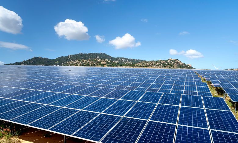 Energías renovables en América Latina y el Caribe. Renewable energies in Latin America and the Caribbean. Les énergies renouvelables en Amérique latine et dans les Caraïbes. Energias renováveis na América Latina e no Caribe.
