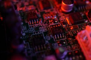 Amkor sube inversiones en semiconductores